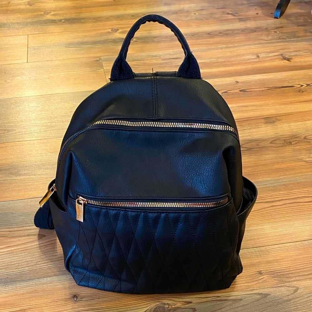 Designer Look Black Faux Leather Quilted Backpack Purse - Picture 1 of 13